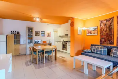 Image de Joli appartement pour 4 personnes avec Tv, patio, animaux admis et parking