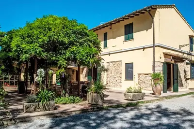 Belle maison de vacances privée avec bain à remous, Wifi, climatisation, Tv et parking