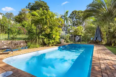 Image de Secluded Comfort Surrounded by Nature – Just Minutes from the City