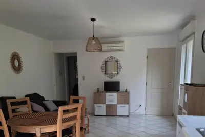 Image de Piolenc. Appartement en Provence, plain pied, très lumineux.