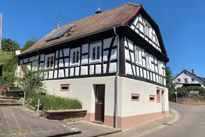 Image de House of comfort; biologically renovated half-timbered building with a modern ambience