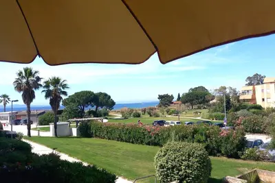 Image de Studio cabine accès direct plage à 50 m parking