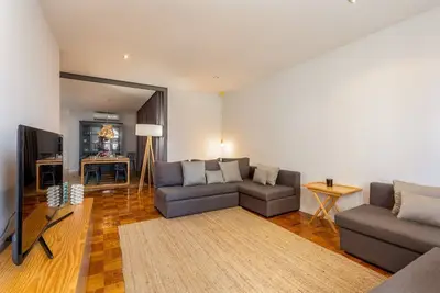 Image de Appartement spacieux avec balcon à Porto