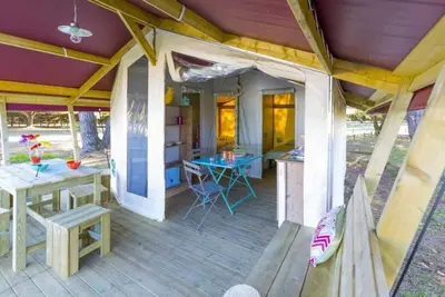 Image de Camping 4 étoiles - Piscine  - ccbahdd