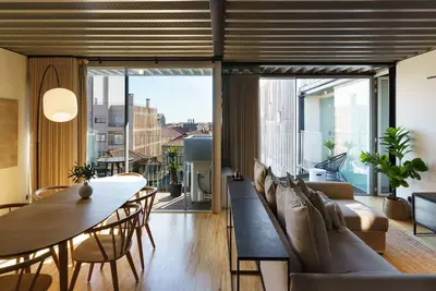 Image de Appartement moderne en bord de mer avec terrasse