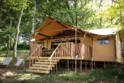 Image de Camping - ccbbg0g - Deux Chambres, Couchages 7