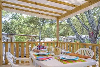 Image de Camping 3 étoiles - Piscine - ccbbgii