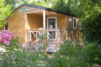 Image de Camping 3 étoiles - Piscine  - ccbbhc0