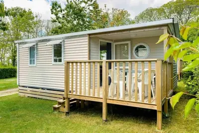 Image de Camping 3 étoiles - Piscine  - ccbbhfc