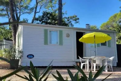 Image de Camping 3 étoiles - Piscine - ccbbhgf