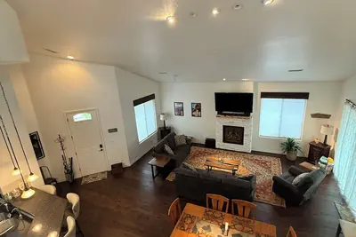 Image de New! Hot Tub/Bbq/Games/Park in the prestigious Presidio Pines!