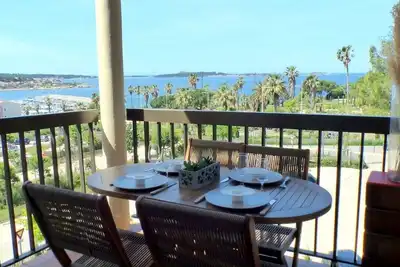 Image de Appartement avec piscine - vue sur mer