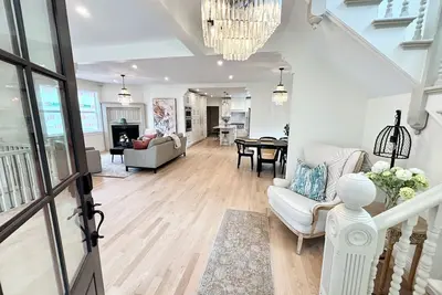 Image de New Heritage Retreat 4 bed and 3. 5 bath ensuite in the heart of Stillwater