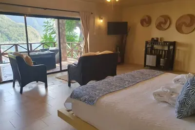 Image de Relaxing Oasis w/Balcony | Breathtaking Views, Soothing Spa & Scenic Trails
