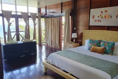 Image de Scenic Balcony Stay w/Spa & Pool Access | Tet Paul Nature Trail Nearby