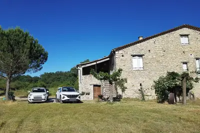 Image de Mas en pleine nature, pour 10 personnes avec piscine chauffée