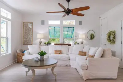 Image de Stunning Siesta Home | 4 Bedroom | Walk to Village