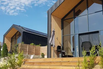 Image de Chalet moderne avec spa et vue imprenable sur la campagne à Ruynes en Margeride