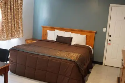 Image de Suite Apartment-2 full bedsand1 king bedand1 sofa bed unit 2