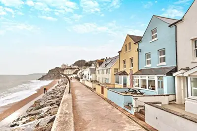Image de Goodwinds, 4 bed beachside house