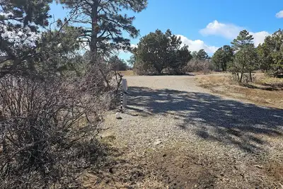 Image de Quiet and cozy rv spot. Enjoy peace and quiet away from town.