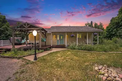 Image de Open year round - Spacious 5-bedroom house with views of Lake Michigan in Mears