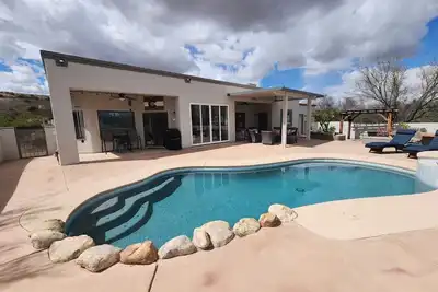Image de Cozy desert oasis 3-bedroom house with Ac, WiFi in beautiful Sahuarita
