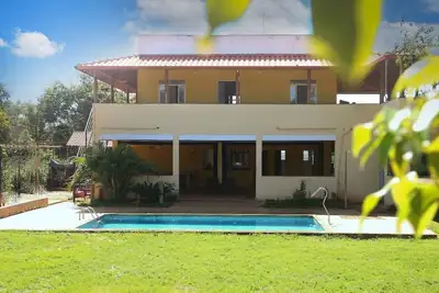 Image de Cozy site, easy access with swimming pool