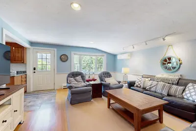 Image de Cape Cod Getaway - near Seymour Pond and Rail Trail; Bay Beaches w/in a few mile