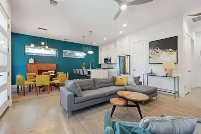 Image de Rare 4br Austin Home | Open-Concept Living