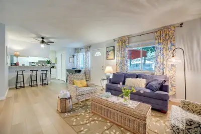 Image de 1 Mi to Reno-Sparks: Home in Family-Friendly Area!