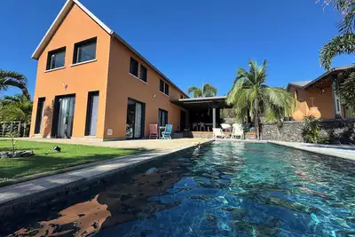 Image de Villa Naiya - Vue mer & jardin tropical à Saint Gilles Les Bains