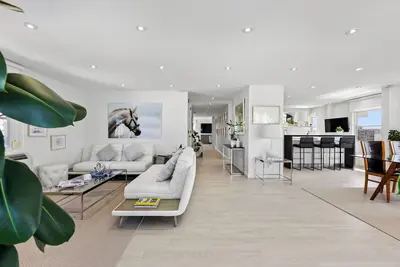 Image de Brisa FelĂz – Estudio sereno con vista y buena vibra (Piso 9)