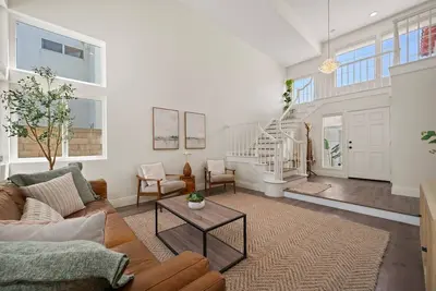 Image de This house is a 4 bedroom(s), 3 bathrooms, located in Mission Viejo, Ca.