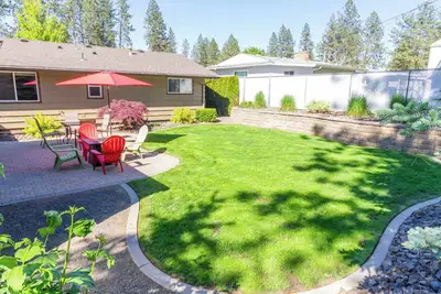 Image de Spacious 3br Family Retreat w Fire Pit, Bbq, Smart TVs & More