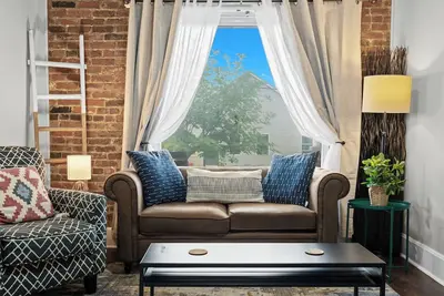 Image de Walkable Historic District 1 Mi to Downtown Lou!