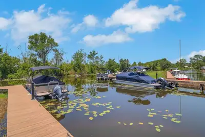 Image de Lake Haven Retreat, Private Dock & Peaceful Views