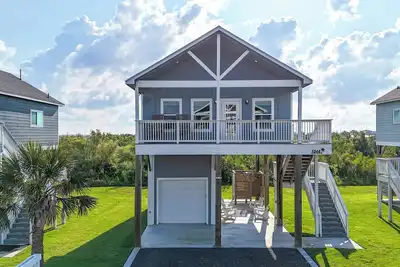 Image de The Drift Villa: 2 Br, 2 Ba House in Gilchrist, Sleeps 6