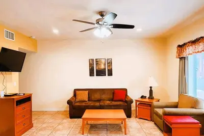 Image de Explore Arizona’s Cool Mountain Side from this 2br Condo