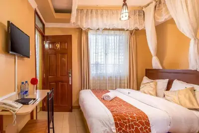 Image de Situated in a secure, quiet serene environment 15 min away from the Airport