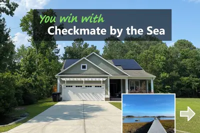 Image de 3-bdrm home in charming Hampstead: dock, WiFi, screened porch, spa&private deck
