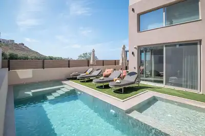 Image de Avissos Resort - Villa Ii, By Hellocrete