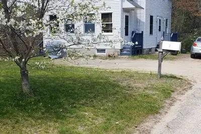 Image de Sunny 3-bedroom house 1. 2 miles from charming Old Orchard Beach