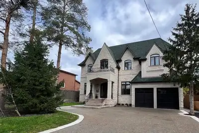 Image de Luxury home Richmondhill