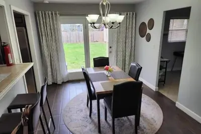 Image de Cozy home in established neighborhood near Purdue