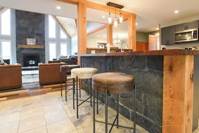 Image de Luxe Mountain Retreat : Minutes to Stowe and Elmore : Family Friendly :