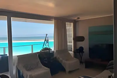 Image de laguna Coloso 308 con vista al mar