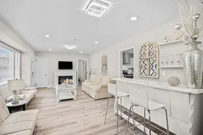 Charming private home in Durham