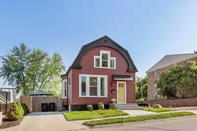 Image de Poppleton Barn-Downtown Omaha Hanscom Park 4 Bedroom 3 Bath-Close to Zoo & Unmc