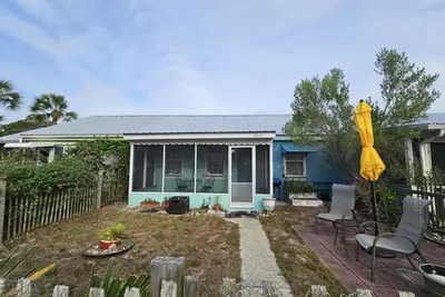 Image de New Rental! Close to Carrabelle Beach; Pet-Friendly